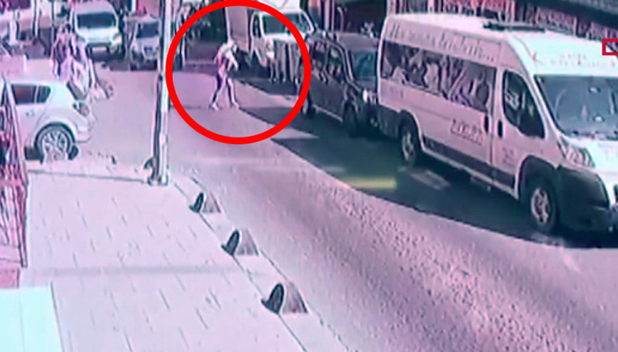 Topuklu ayakkabılarla tacizciye amansız takip kamerada