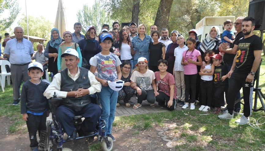 Sosyal hayatın içinde kalın