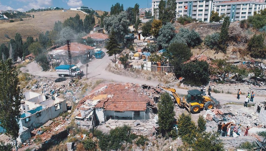 210 gecekondu yıkılıyor