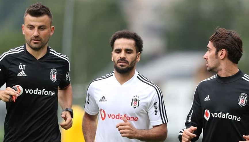 Douglas ilk kez antrenmanda | Beşiktaş haberleri...