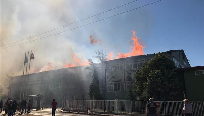 Beyşehirde silah fabrikasında yangın