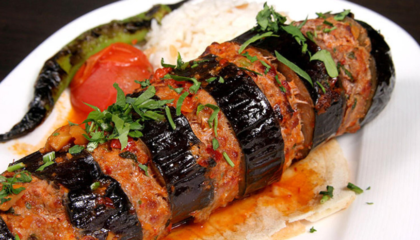 Türk mutfağının vazgeçilmezi patlıcandan 156 çeşit yemek Türk mutfağının vazgeçilmezi patlıcandan 156 çeşit yemek