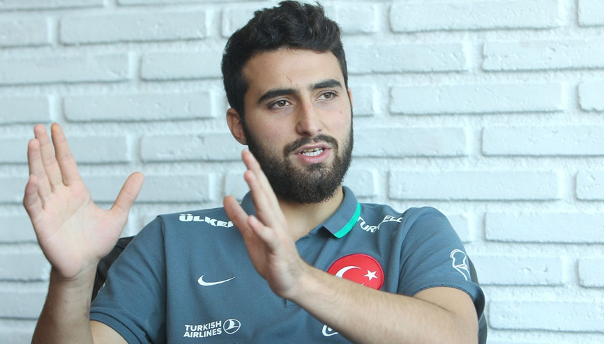 A Milli Takımdan TFF 2. Lige Hayrullah Mert Akyüz, Sivas Belediyespor’da...