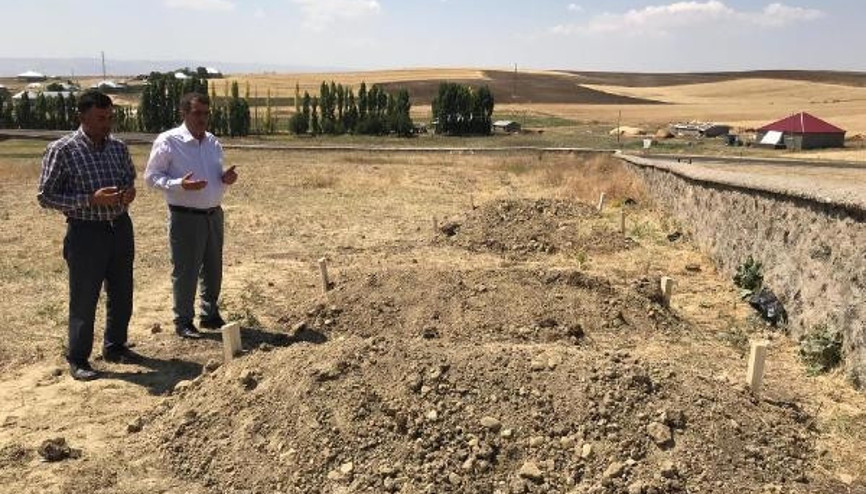 Nehirde boğulan 4 çocuk yan yana toprağa verildi