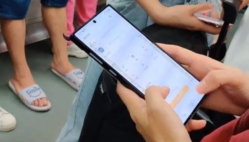 Samsung Galaxy Note 10 Plus toplu taşımada görüntülendi