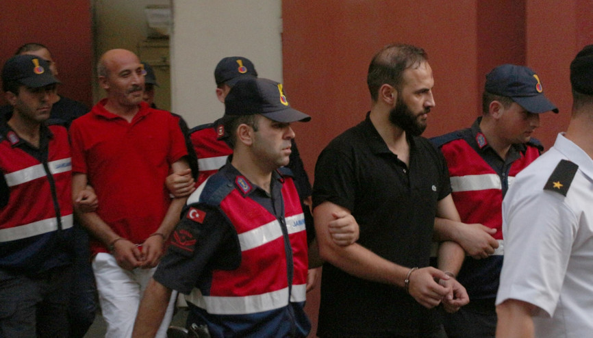 Restoran sahibine bomba patlatarak gözdağı vermeye çalışmışlardı... Flaş gelişme