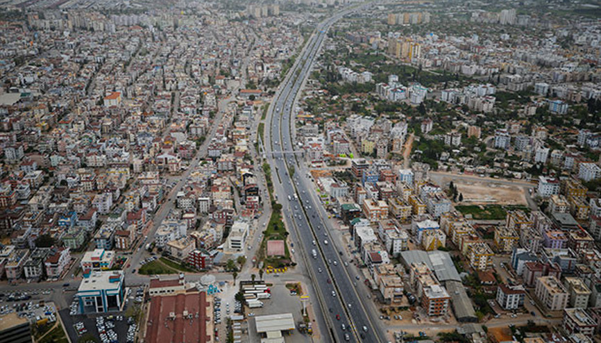 FAİZ DÜŞTÜ SEKTÖR UMUTLU