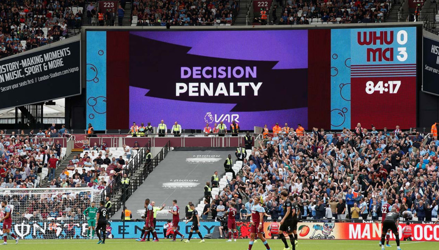 Premier Ligde yeni sezonun ilk penaltı golü geldi