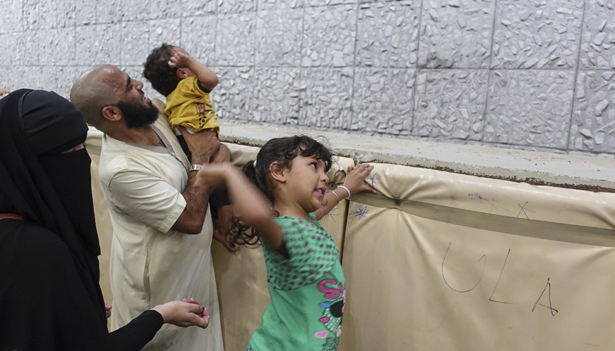 Hacılar şeytan taşladı