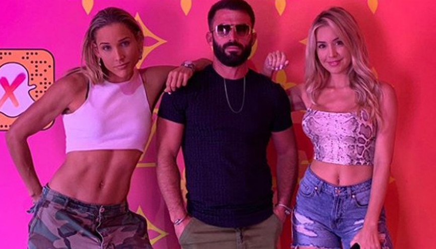 Bir iki kız görmeyi kaldıramıyorsunuz Turabiyi kızdırdılar Bir iki kız görmeyi kaldıramıyorsunuz Turabiyi kızdırdılar