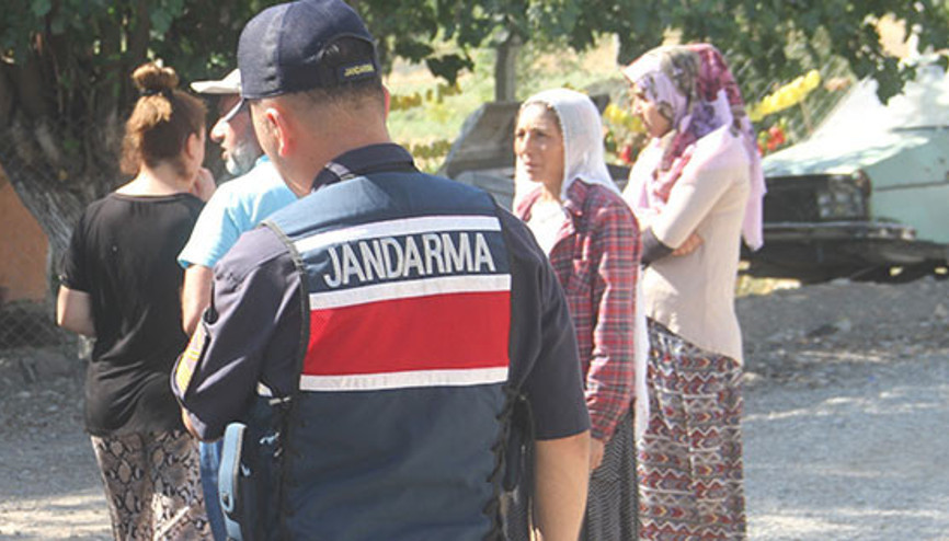 3 çocuk annesi, evinin önünde öldürüldü