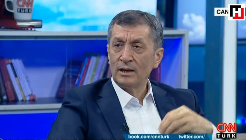 Bakan Selçuk: Okul kayıtlarında zorunlu bağış alınamaz Bakan Selçuk: Okul kayıtlarında zorunlu bağış alınamaz