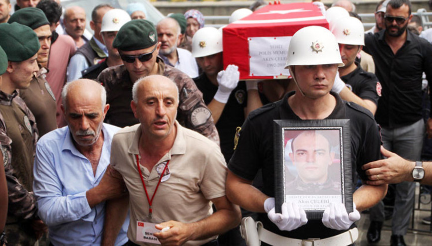 Şehit polis Akın Çelebi, Trabzonda toprağa verildi