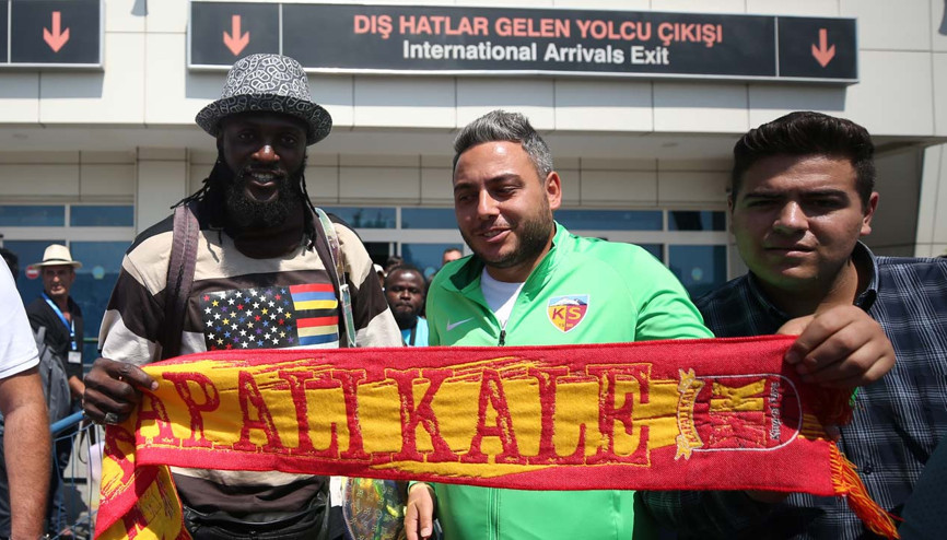 Emmanuel Adebayor Kayseride