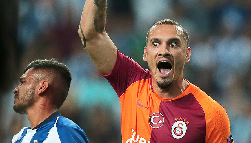 Galatasarayda Maicon için şok teklif | Transfer Haberleri