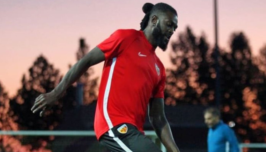 Adebayordan Galatasaray açıklaması