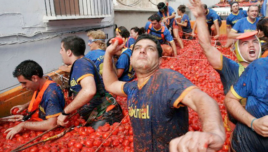 İspanya’da domates savaşı başladı İspanya’da domates savaşı başladı