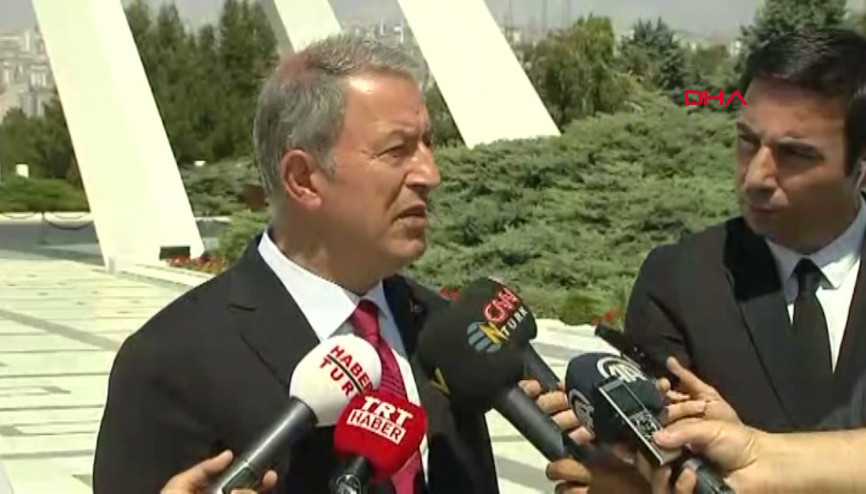 Bakan Akar: YPGnin çekildiğine dair bilgi var, teyide muhtaç. Bizzat görmek istiyoruz