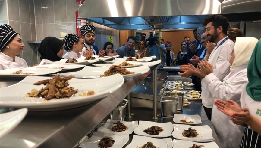 Yüzlerce kişinin hayatını değiştirecek Mutfakta Umut Var projesi başlıyor