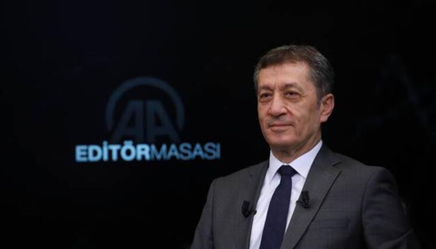 Milli Eğitim Bakanı’ndan kayıt parası uyarısı