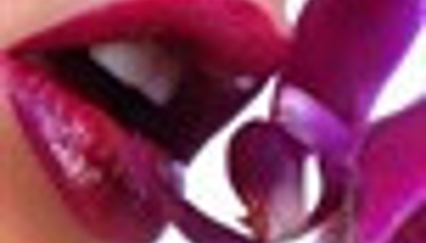 Dudaklarınız göz kamaştırsın