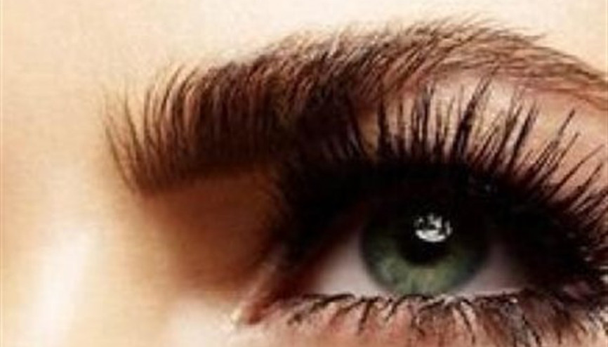 Uzun kirpikler çekici bakışlar