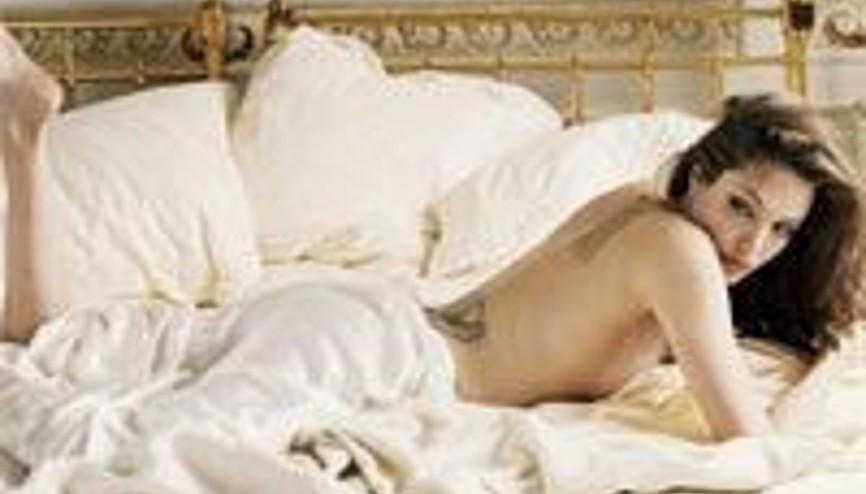 Ana tanrıça Angelina Jolie