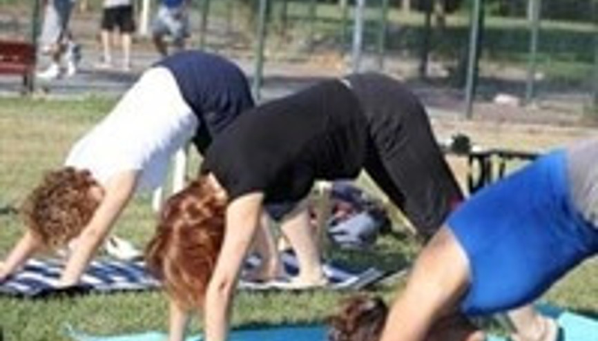 Omurilik felçlilerine yardım için Gyrokinesis yapıyoruz