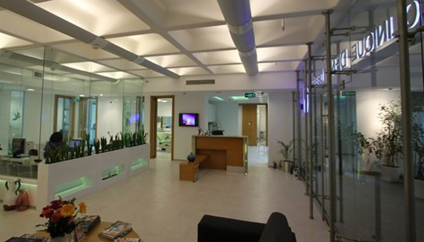 Pembe Estetik ile Gülümsedikçe Güzelleşin