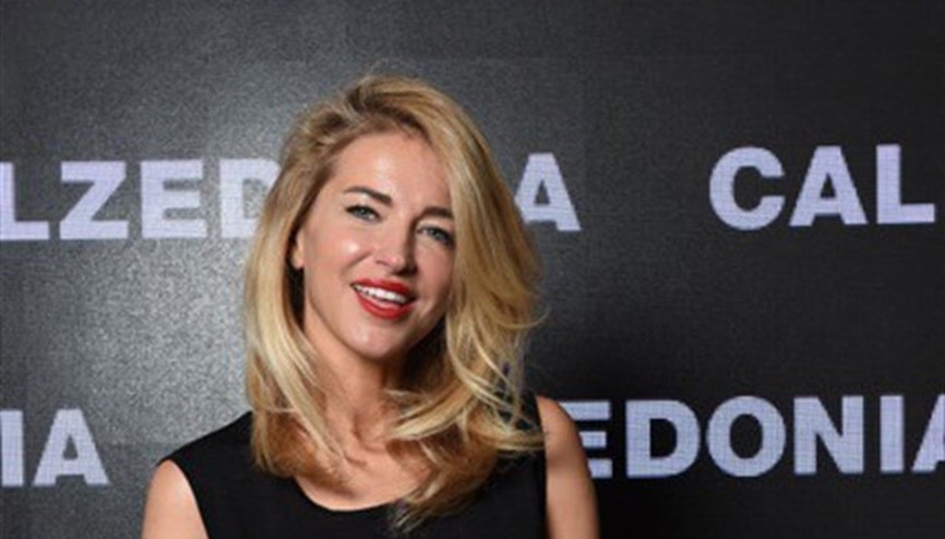 Burcu Esmersoy İtalyada Calzedonia Şovuna Katıldı