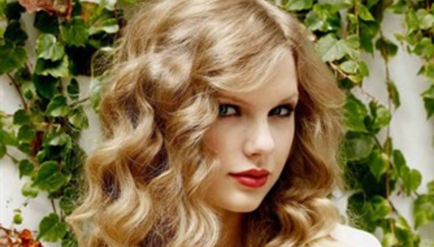 Dalgalı Saçlara Pratik Modeller