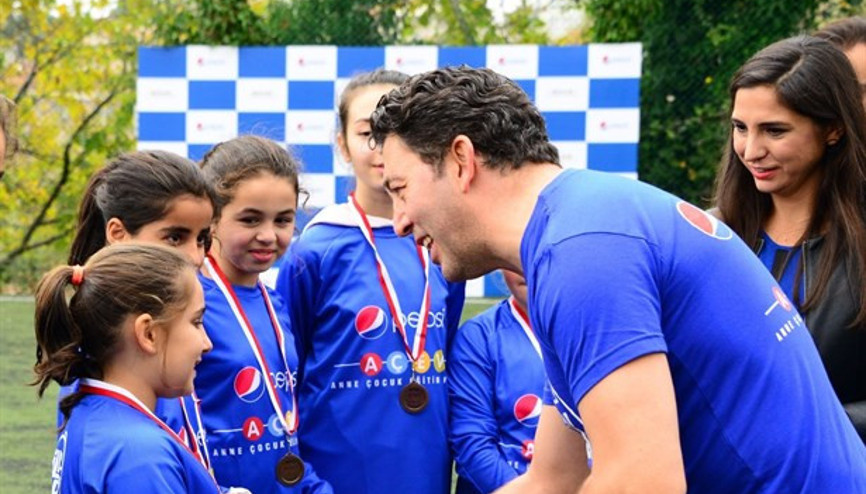 Emre Kınay: “İlk İşimiz Babalık” Emre Kınay: “İlk İşimiz Babalık”