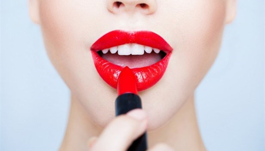 Kırmızı Rujla Doğru Ton Seçimi