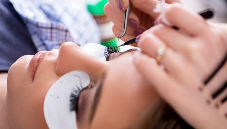 Kirpik Liftingi ile Hacimli ve Kıvrık Kirpiklere Sahip Olun