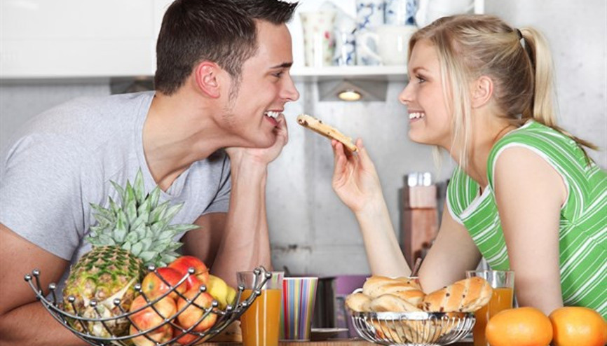 İlişkide İlgisini Kaybeden Erkek Arkadaşına Nasıl Davranmalısın