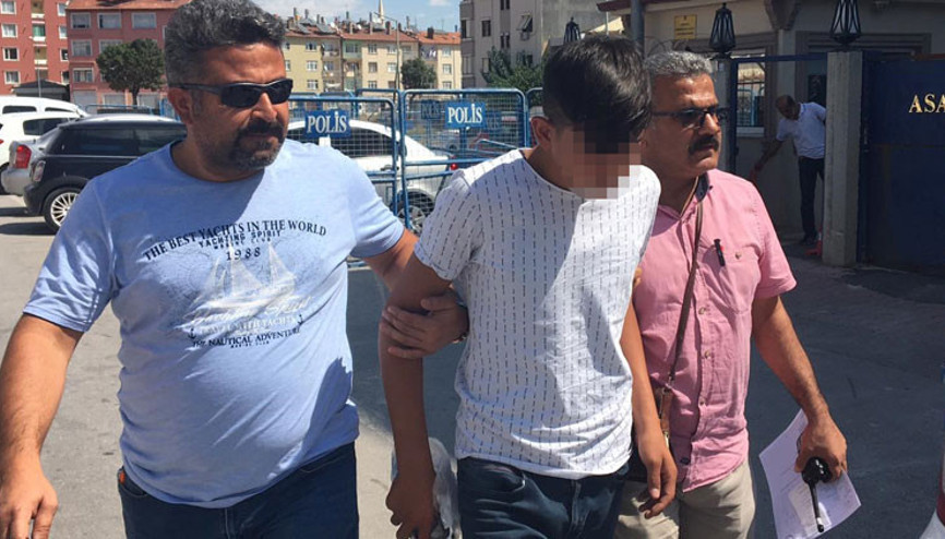 17 yaşındaki öğrenci, yan bakma nedeniyle aynı yaştaki öğrenciyi bıçakladı