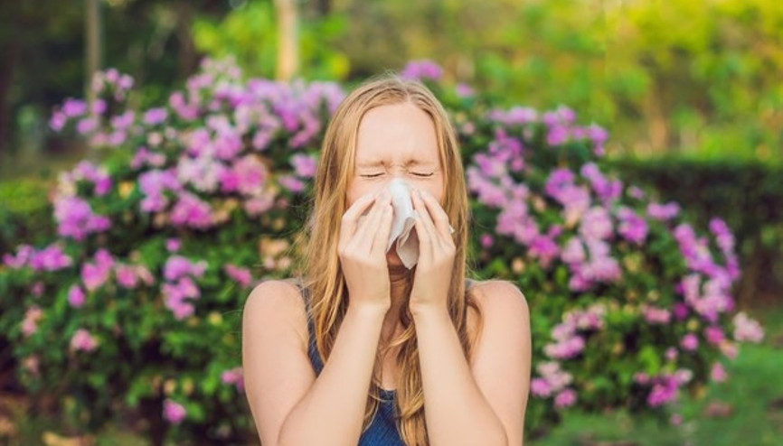 Mevsim Değişimi Göz Alerjisine Neden Oluyor