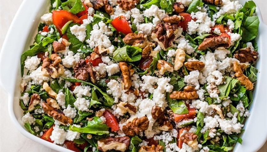Tok Tutan Kahvaltı Salatası Tarifi