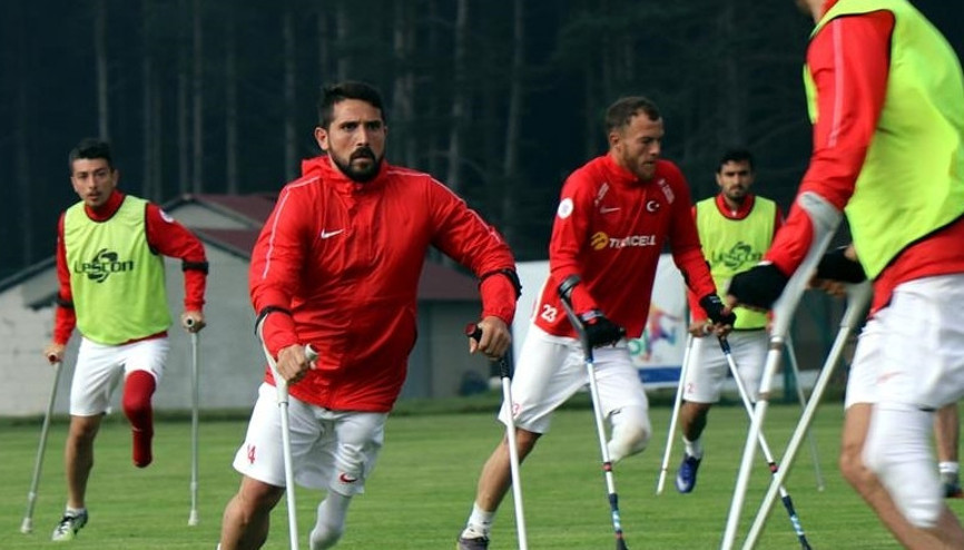 Ampute futbolda kadro yenileniyor