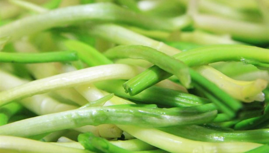 Çiriş Otu (Yabani Pırasa) Nedir Çiriş Otunun Faydaları