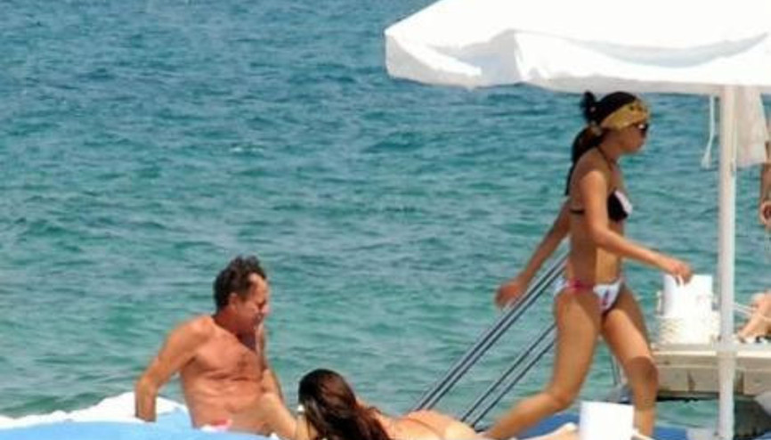 Julio Iglesiasın keyfine diyecek yok