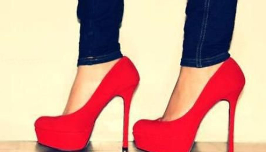 Kırmızı Ayakkabılar