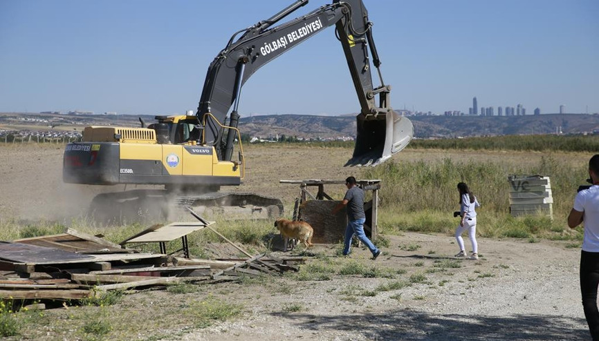 Mogan kaçak yapılardan temizleniyor