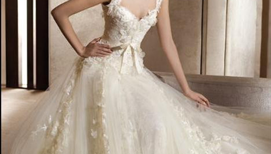 Elie Saabtan masalsı gelinlik modelleri