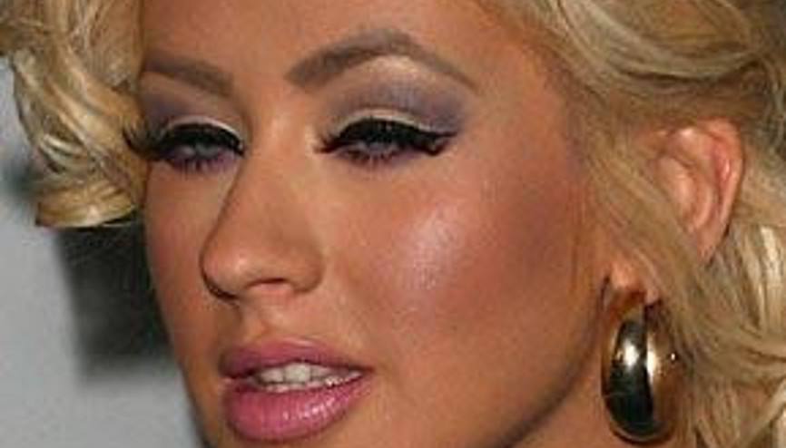 Ünlülerin Dehşet Veren Makyaj Hataları