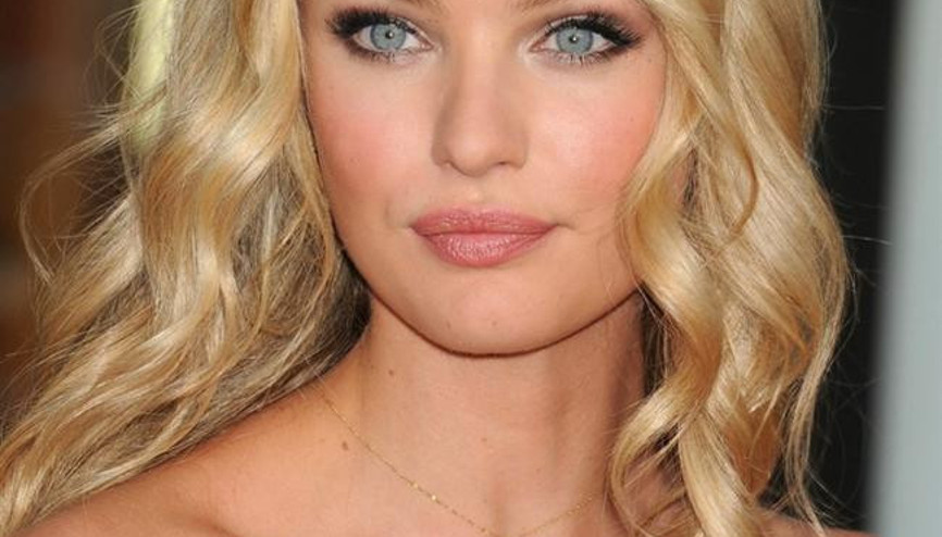 Yazı Getiren Ruj Tonları