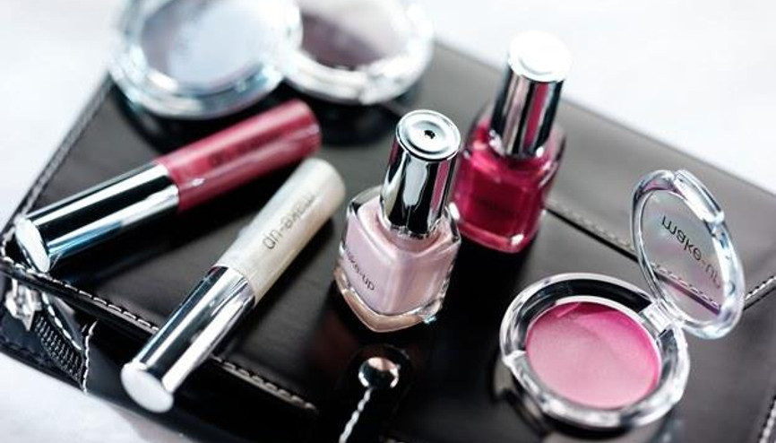 Kozmetik Ürünler Ne Zaman Atılmalı