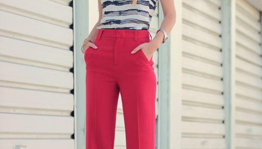 Renkli Pantolon Kombin Önerileri