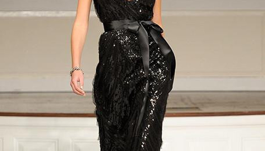 Gece hayatında parıltılı kadınlar