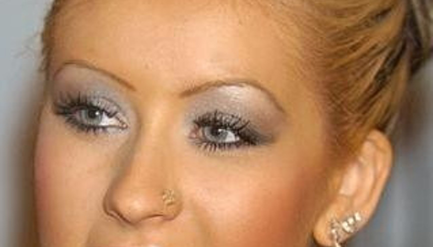 Piercingli ünlüler